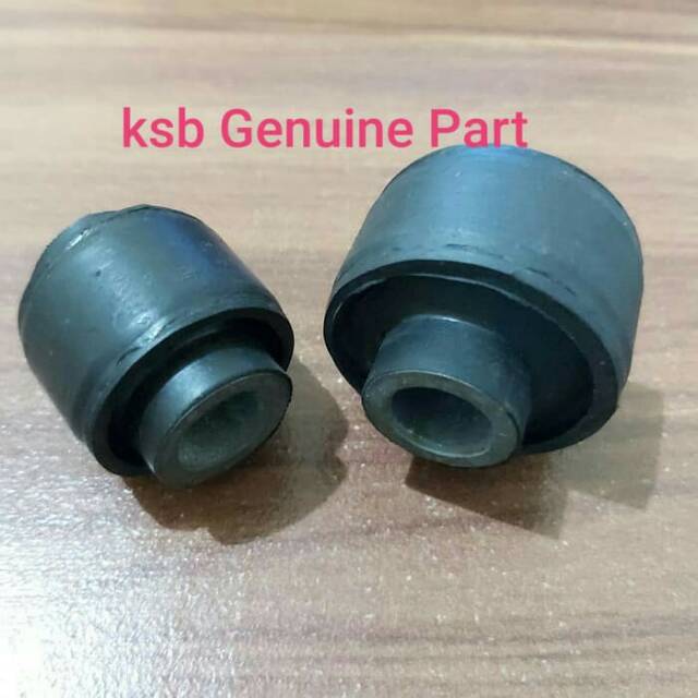 1 Set Bushing Karet Shock Breaker Belakang Avanza Xenia Rush Veloz