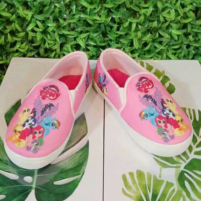  Sepatu  slipon anak  motif kuda  poni  Shopee Indonesia