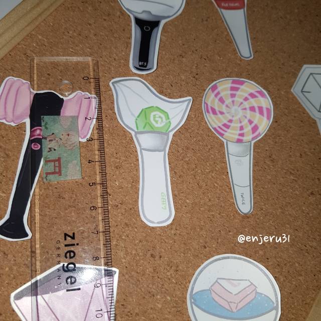 Itzy Lightstick Drawing - itzy 2020