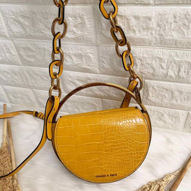 C51882 CHARLES AND KEITH ORIGINAL BAG
