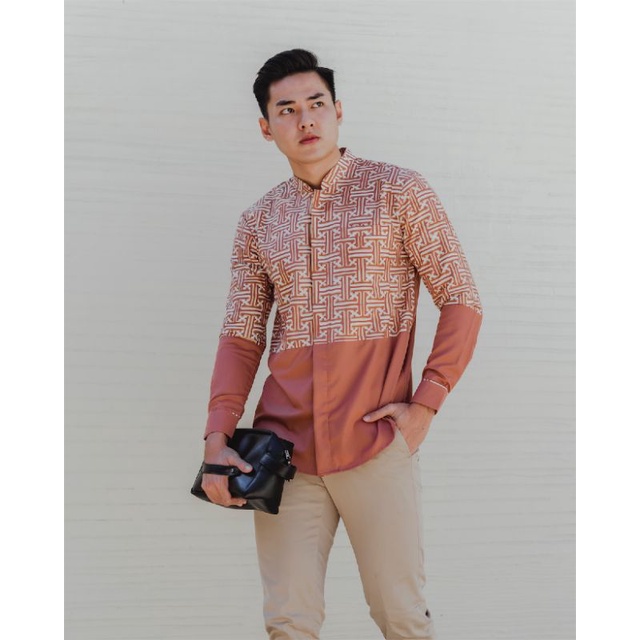 Kemeja Batik Pria NUC.ID Ali 03 (Milo-Coral/Wortel)