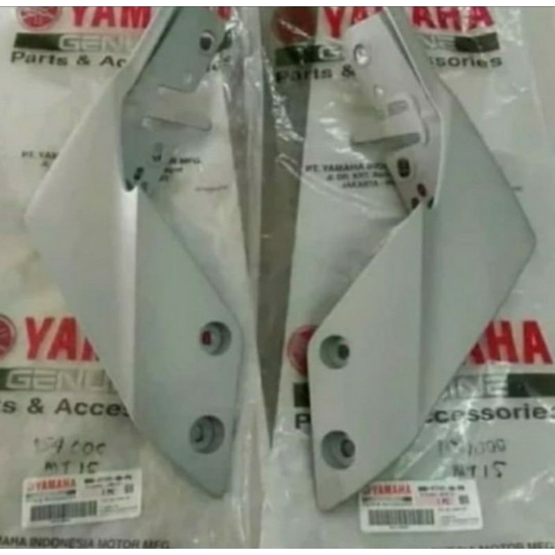 COVER BODY BELAKANG KANAN KIRI MT15 MT 15 SILVER ORI YAMAHA B8D PARTS