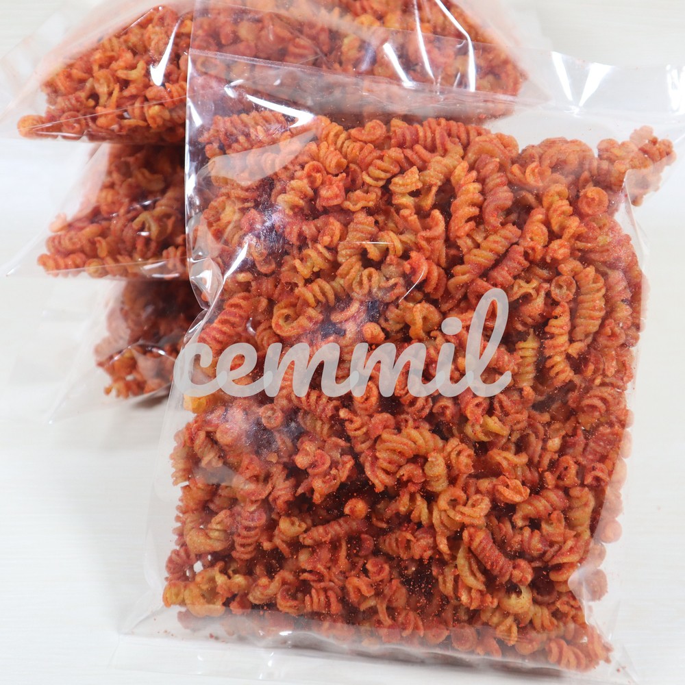 

MAKARONI SPIRAL pedas kiloan 300 gram / Aneka snack / camilan / jajan kiloan