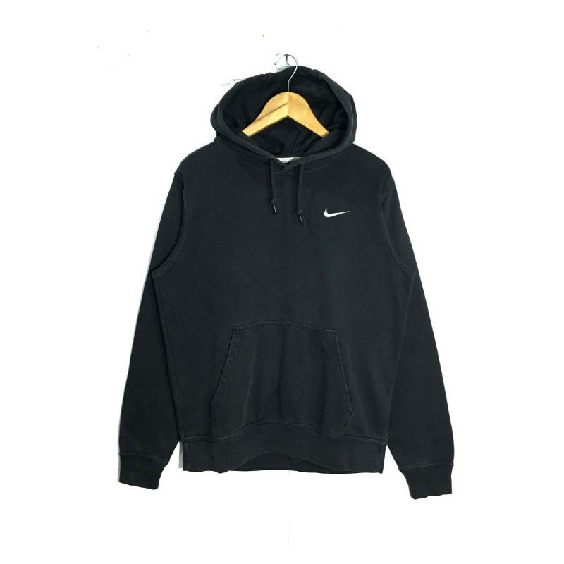 Hoodie Nike Mini Swoosh Hitam