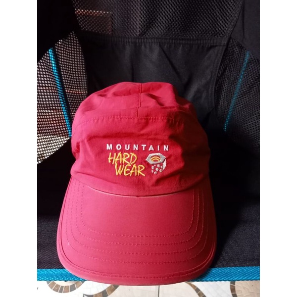 Topi Mountain Hardwear  goretex (preloved)