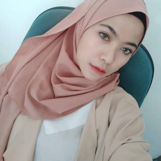 shelvia_anggra94