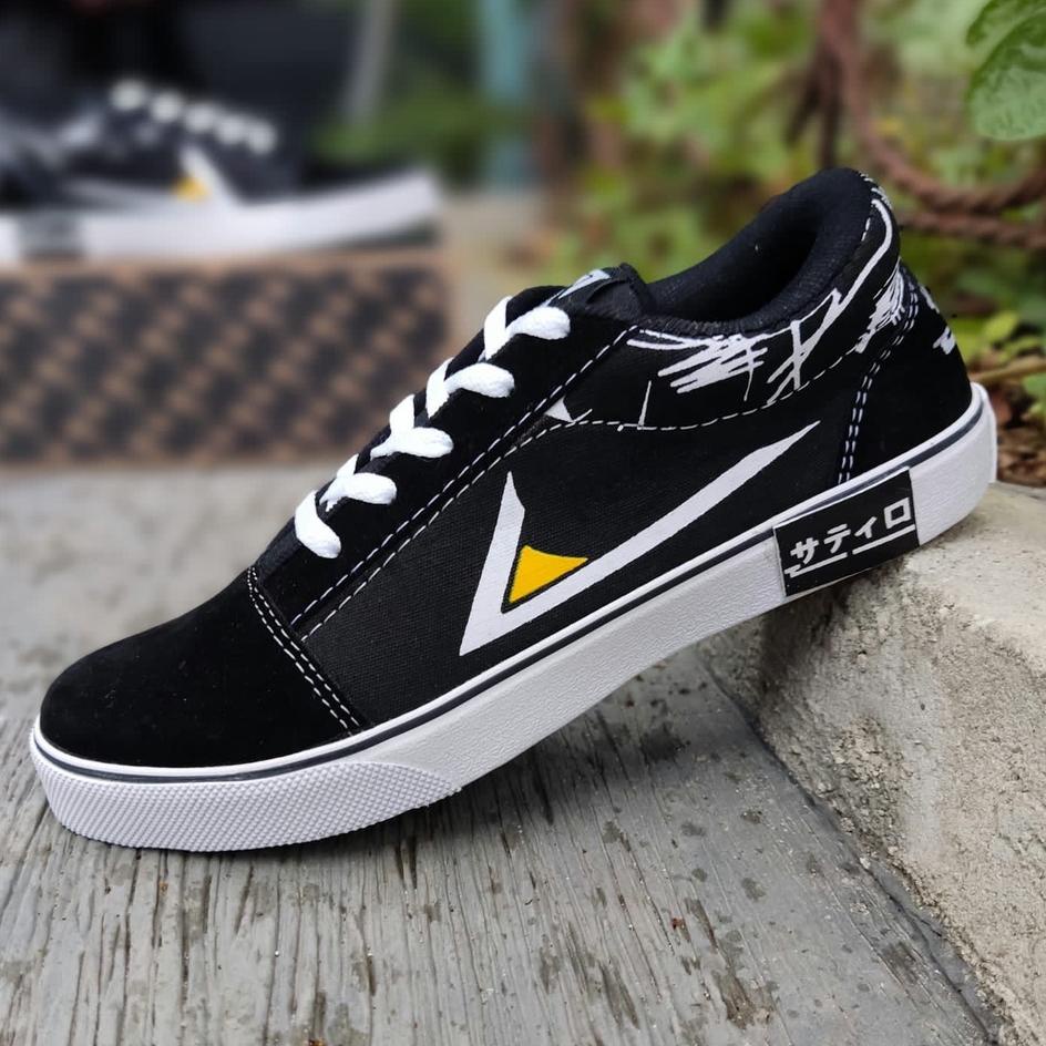 Sepatu sneakers grade orijinal spatu sekolah kuliah model Zatiro Ori White Black keren design Terbai