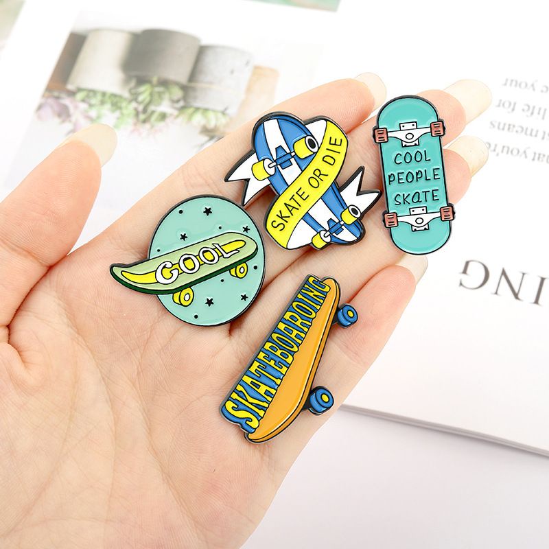 07.07 BIG SALE !! PIN ENAMEL / BADGE /FUNNY BADGE / ACCESORIES TAS/ BROS