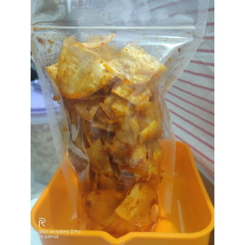 

keripik singkong pedas