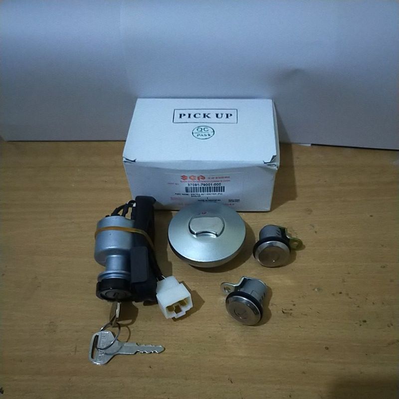 Kunci Set Suzuki Carry Futura Pick Up/Carry 1.0 Original SGP