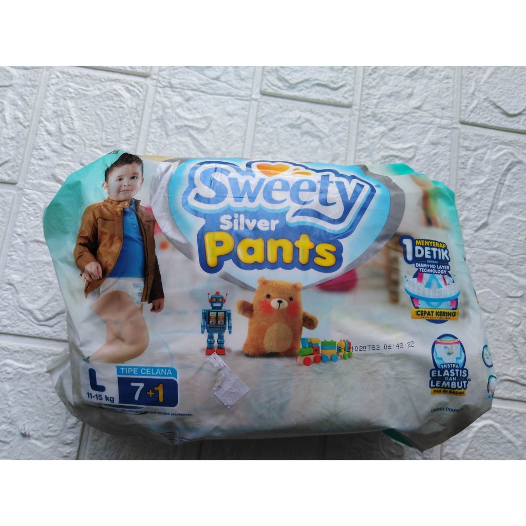 Popok Bayi Sekali Pakai Sweety Silver Pants