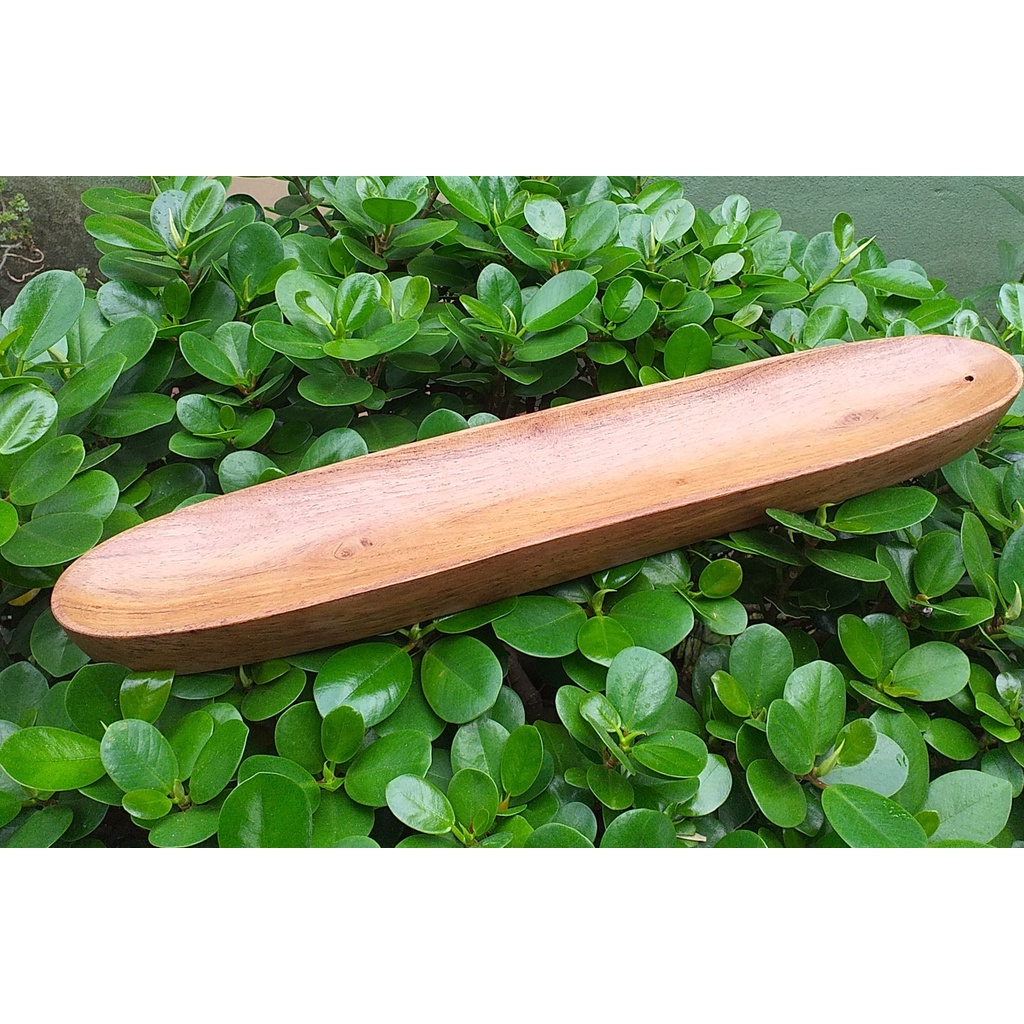 Tempat bakar dupa oval 40 cm.