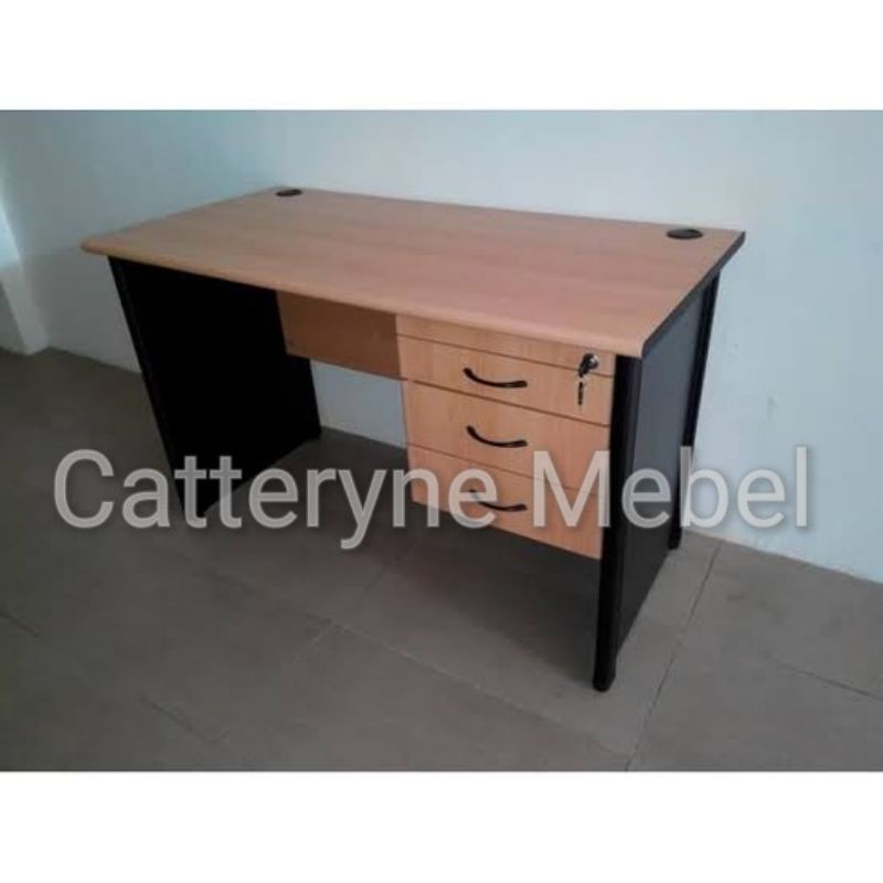 MEJA KANTOR / MEJA GURU/ MEJA KOMPUTER