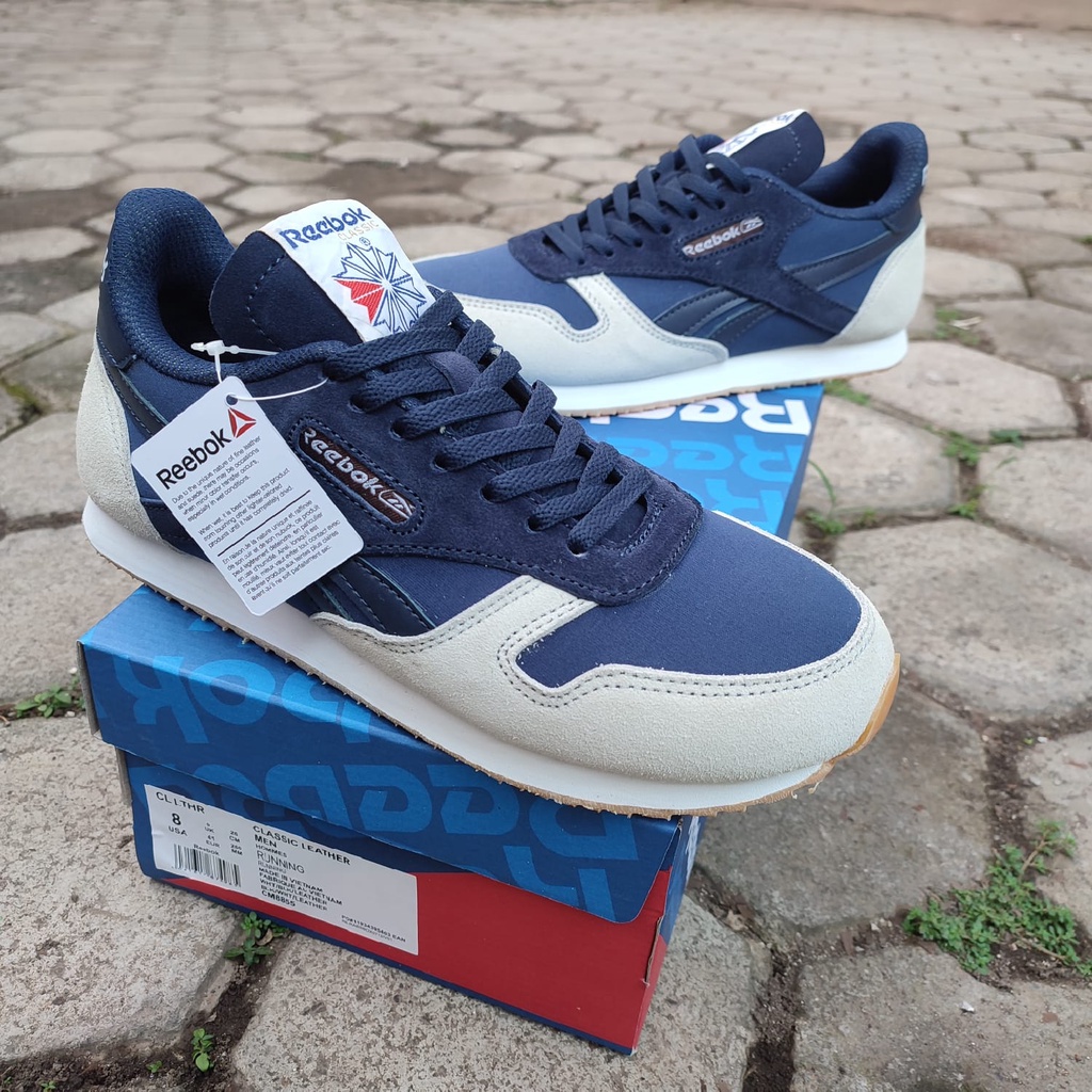 PROMO Sepatu Sneakers Reebok Classic BNIB Premium, Import Quality, Bahan Kulit Suede, Tapak Anti Slip