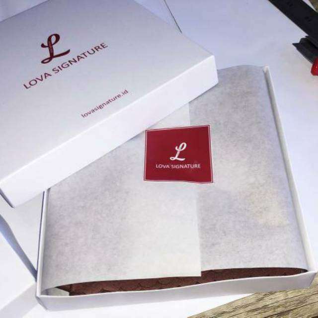 

Wrapping paper polos (Free cetak stiker)