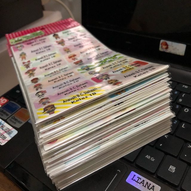 

Stiker label nama mencari reseller
