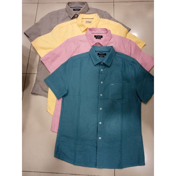 kemeja polos RICARDO