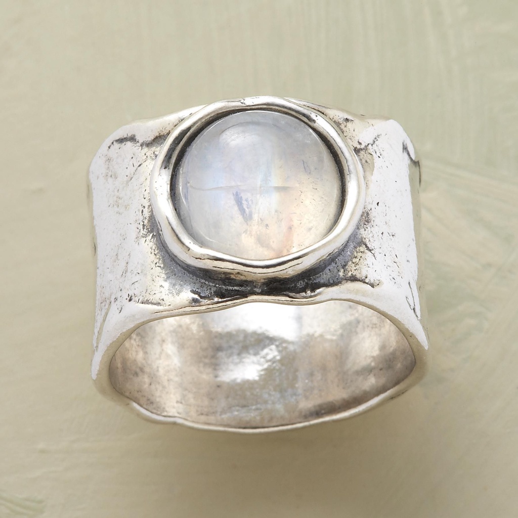 Cincin Moonstone Model Lebar Untuk Pria Dan Wanita