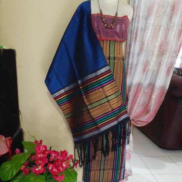 SALE.. Songket Tarutung Motif Incor Moror