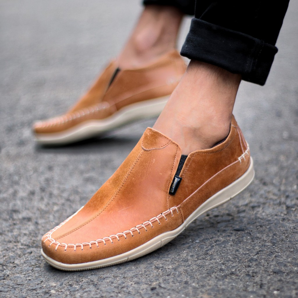 MOLK Sepatu Slip On Pria Formal Kerja Kantor Pria Kulit Asli Hitam Coklat Men Leather Shoes Casual