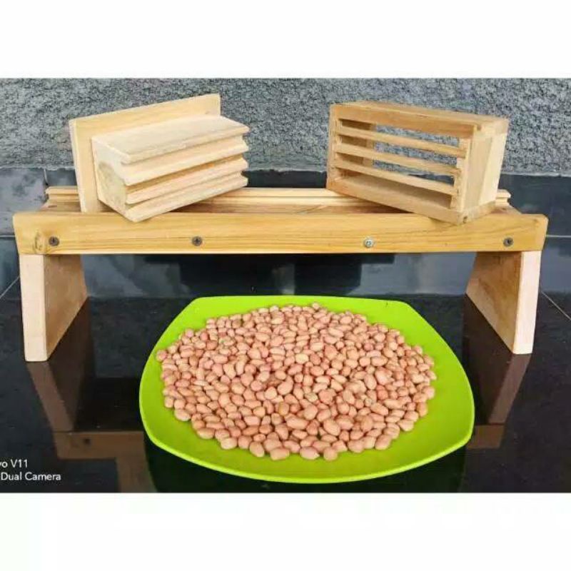 Pengiris/pemotong/perajang kacang tanah/kacang peyek