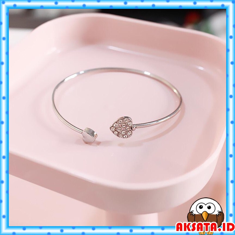 Gelang Wanita Titanium Motif 2 Love Hati Aksesoris Import Ukuran Dewasa Dan Anak Warna Emas Dan Silver