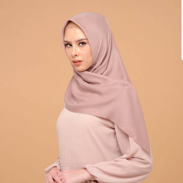 Trinycta by Nycta Gina - Mali