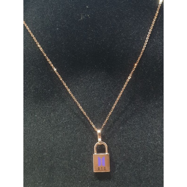 kalung nori korea berliontin gembok BTS rosegold 750
