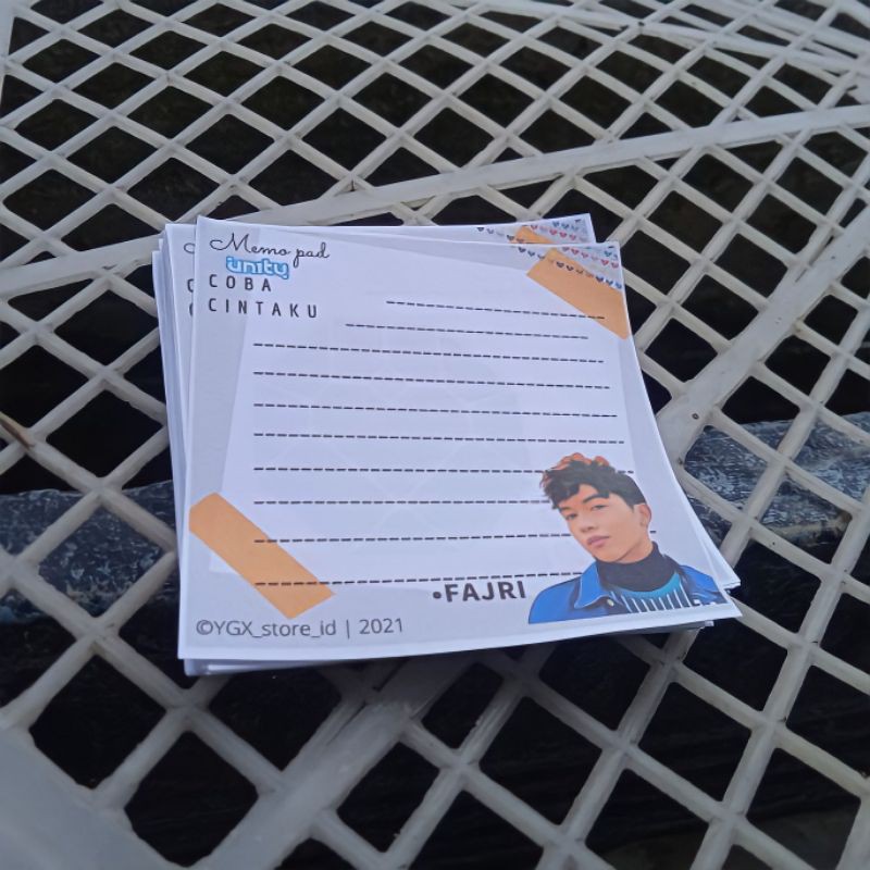 Memo pad spesial UN1TY-Coba Cintaku [6,5cm×6,4cm]