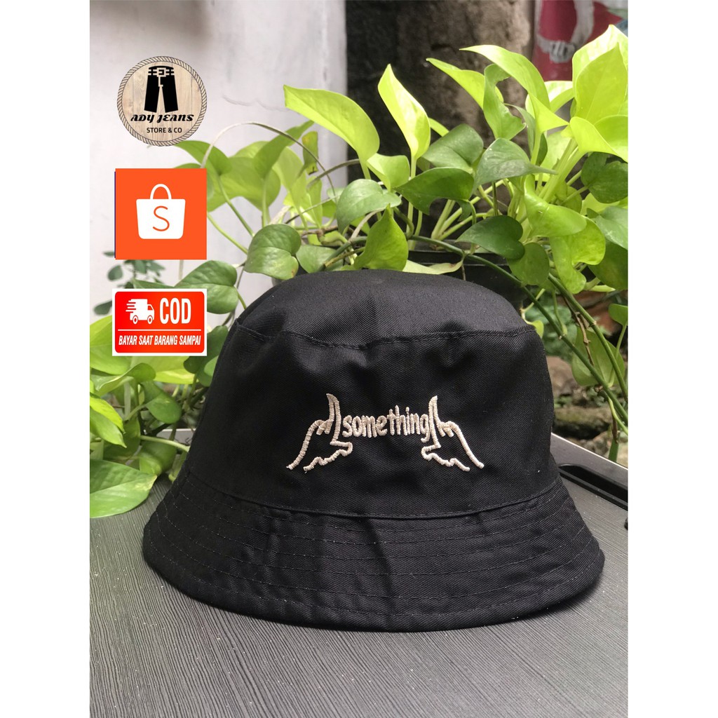 Topi Distro Kupluk Pria Logo Something Pria / Topi Kupluk Distro Pria Logo Something