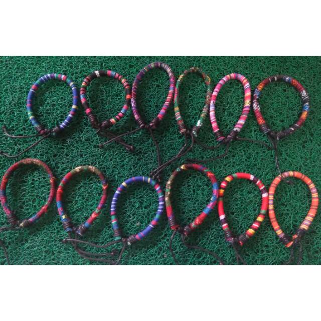 Gelang etnik pendaki gunung