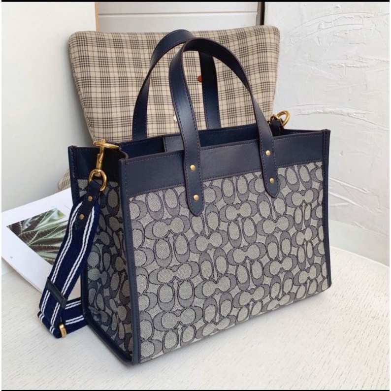 Coach Field Tote 30 In Signature Jacquard (C3282) Navy