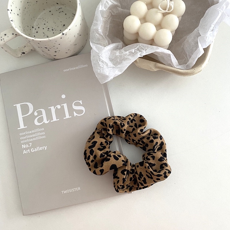 LEOPARD KOREAN SCRUNCHY / IKAT RAMBUT KOREA LORENG / SCRUNCHIES / SCRUNCHIES / CEPOLAN HIJAB-Leopard Coklat