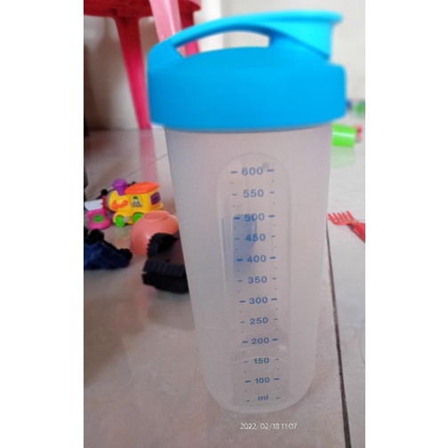 Tupperware Quick Shake (New) / Botol Milkshake