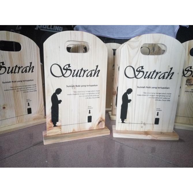 

BEST SELLER Sutrah/Sutroh Pembatas Shof sholat model tiga dg gambar TERJAMIN