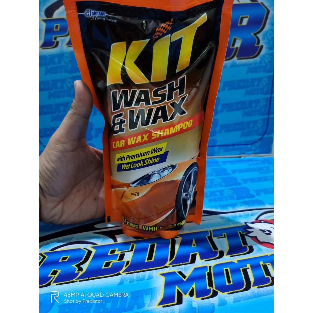 SHAMPOO MOBIL PREMIUM WAX KIT CAR WASH AND WAX MELINDUNGI CAT MOBIL