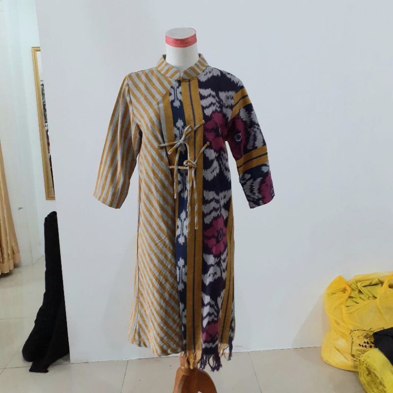 Rhora tenun kombinasi lurik