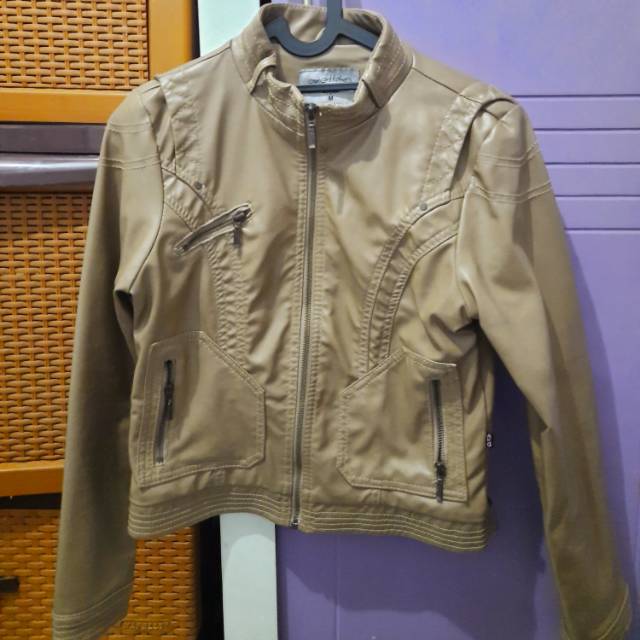 Jaket kulit AKO