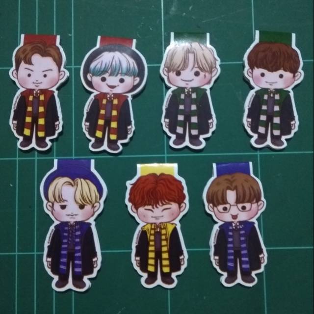 

Magnetic bookmark Monsta X Hogwarts