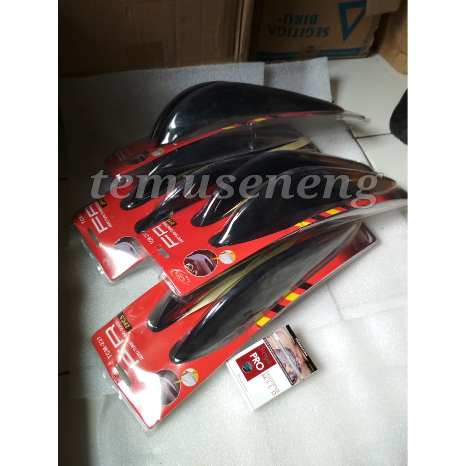 Sepasang Karet Pelindung Pojok Sudut Mobil Car Bumper Body Protector Aksesoris