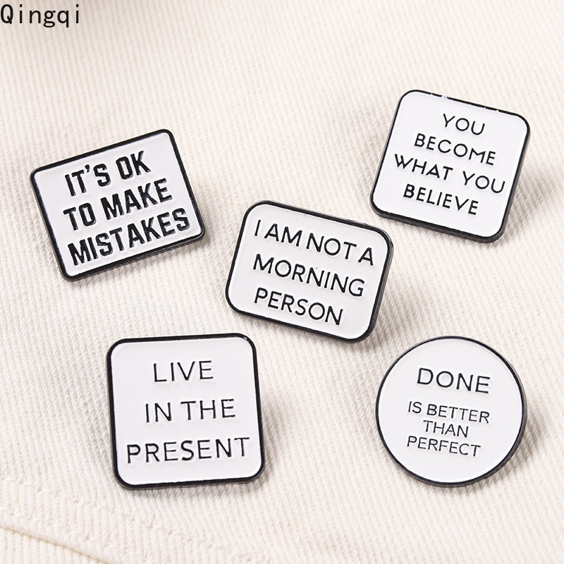 Pin Bros Lencana Enamel Bentuk Kutipan Motivasi Tulisan Live Life Happy