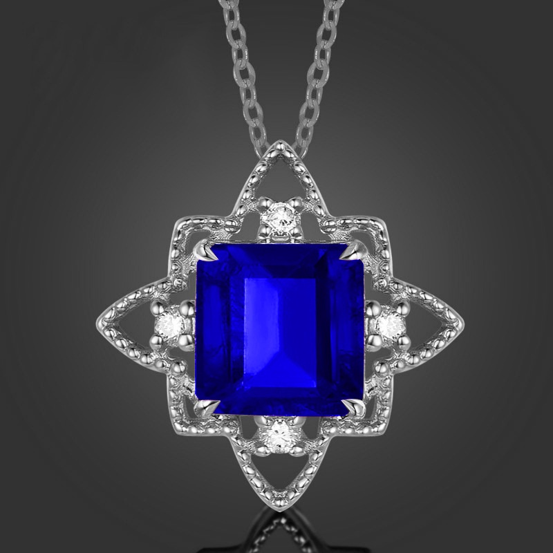 Goldkingdom Fashion Perhiasan Emas Asli Kadar 375 Bangkok Aksesoris Ready Stock Zamrud Liontin Berlapis Emas Bertatahkan Zirkon Wanita Klavikula Kalung Dengan Berlian Kekayaan