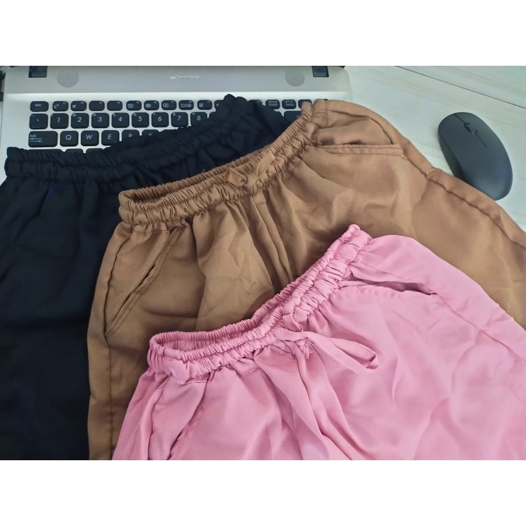 HOTPANTS MOSCREPE/CELANA PENDEK KOLOR