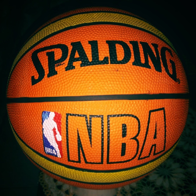Bola basket spalding