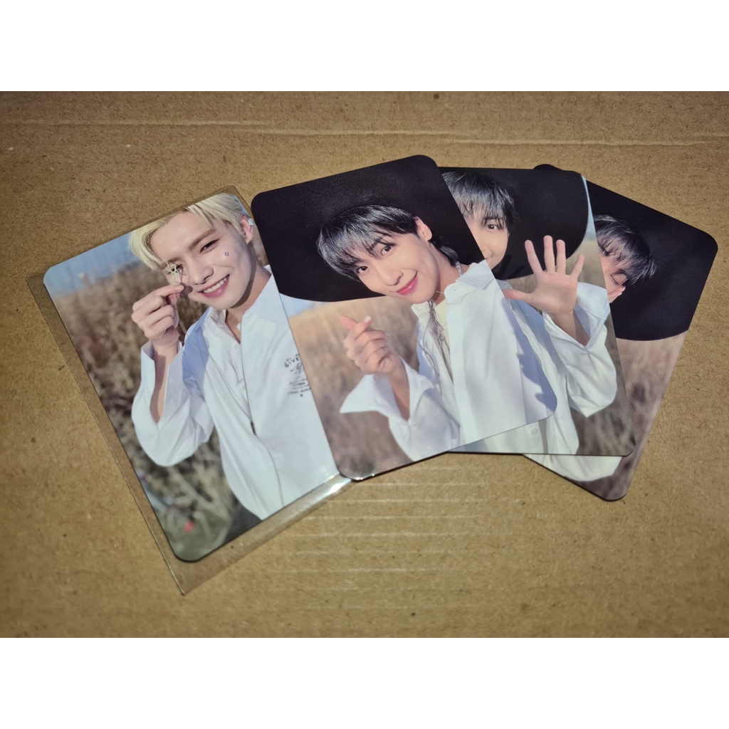 Oneus Onewe Photocard Sharing