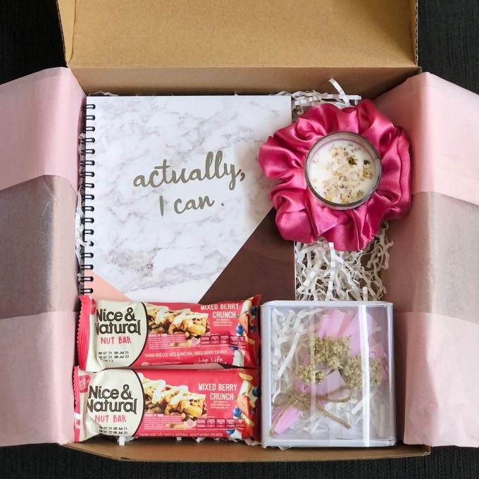 

Best Product!!! Hampers Birthday / Hampers Ultah / Kado / Gift Box / Hadiah - Paling Diminati