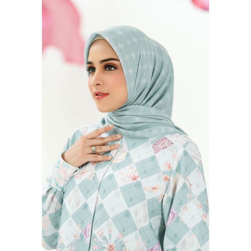 Buttonscarves Xanadu Monogram - Ice