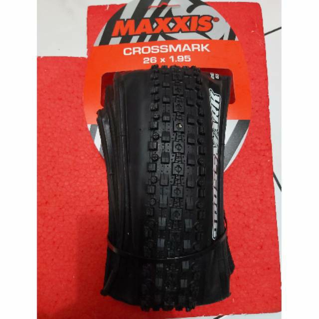 BAN LUAR MAXXIS CROSS MARK 26X1.95