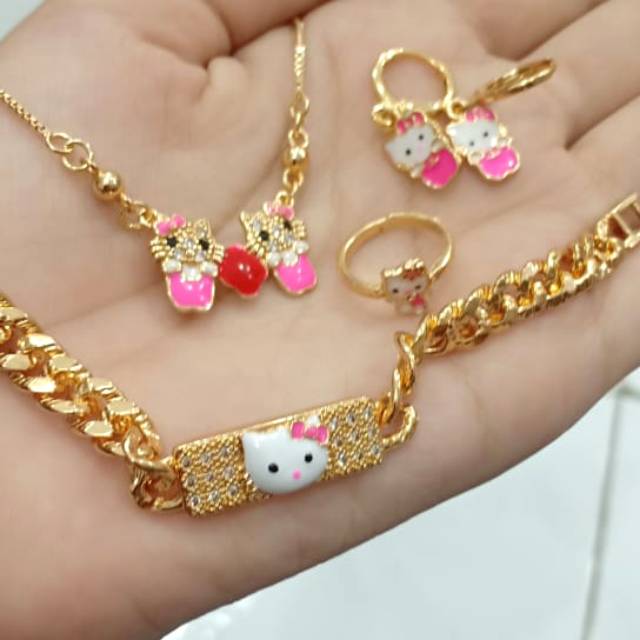 Set perhiasan anak-anak