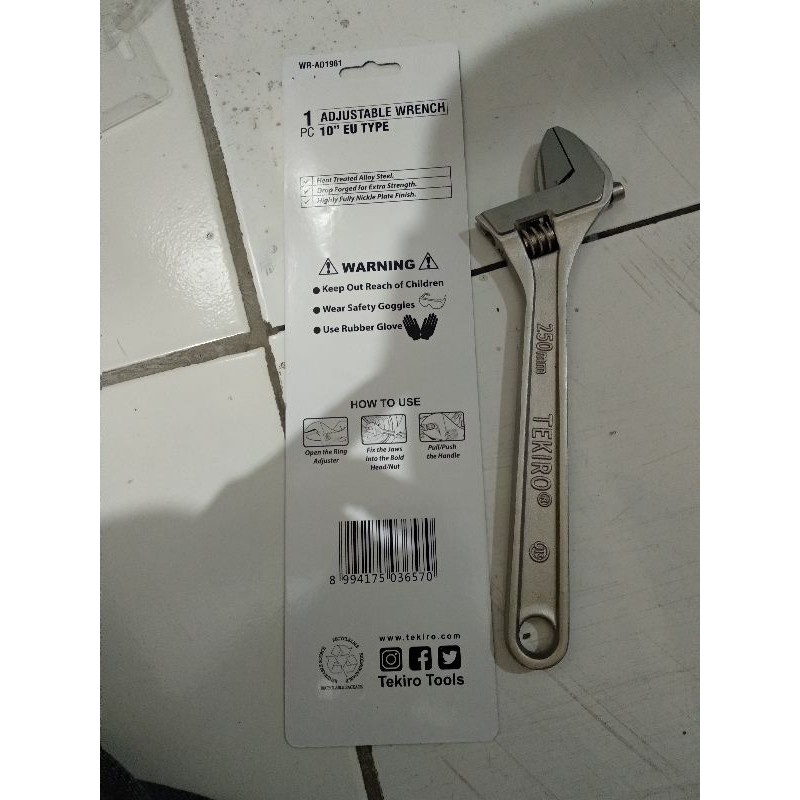 TEKIRO Kunci inggris 10 inch / Kunci BACO ADJUSTABLE WRENCH 250mm JAPAN STANDART